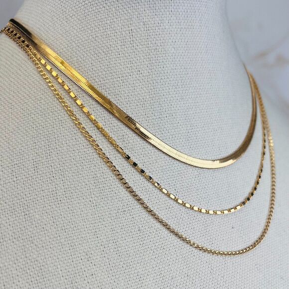 REVOLVE SHASHI Mikaela Multi Layered Necklace in Gold Chain Herringbone & Dainty - Picture 6 of 6